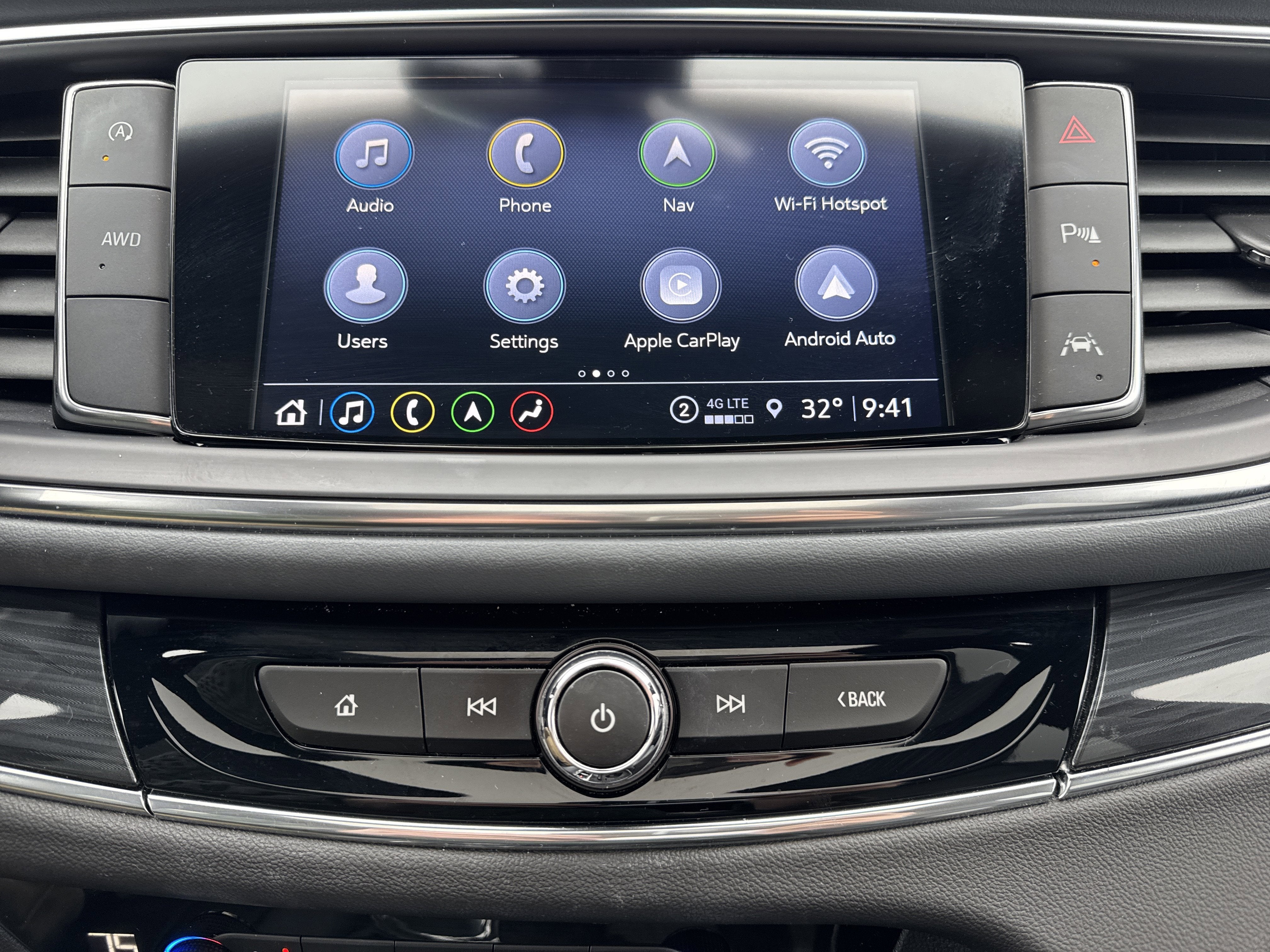 2023 Buick Enclave Essence