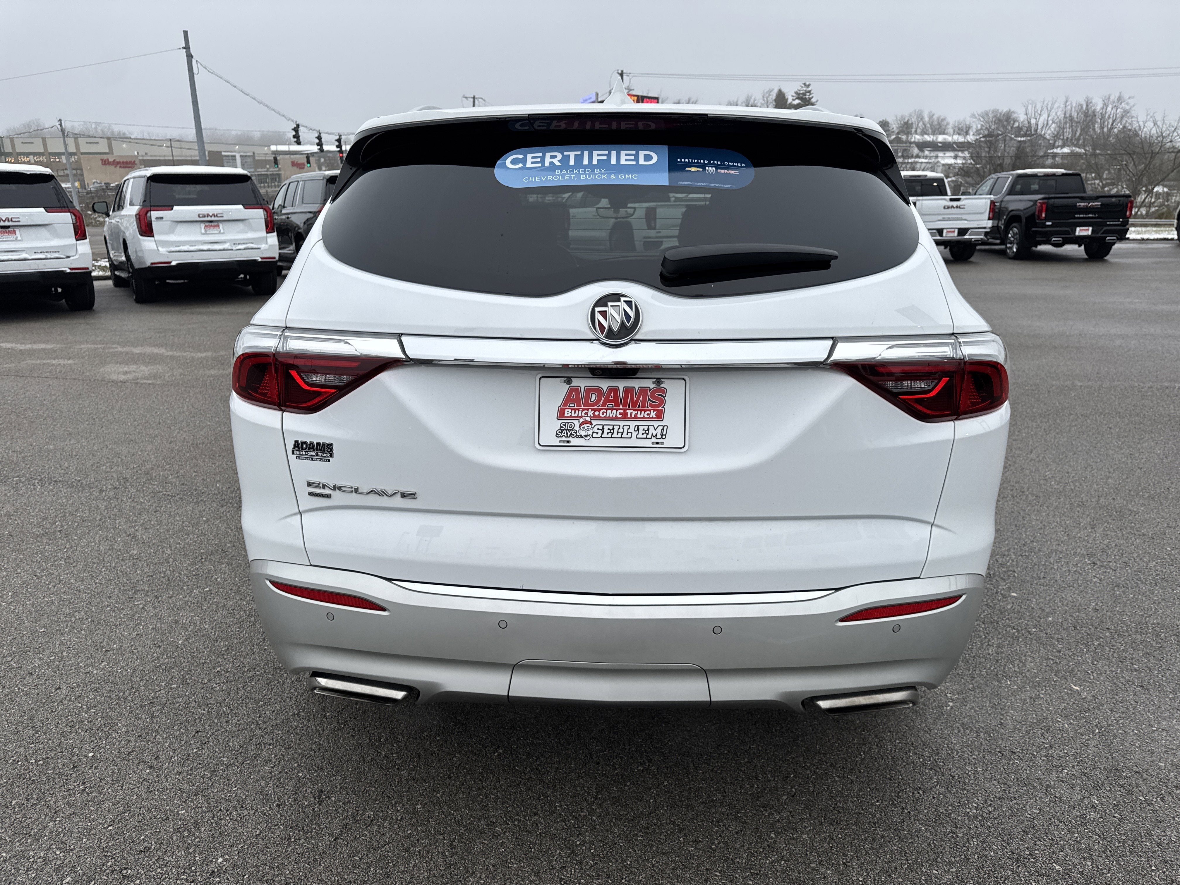 2023 Buick Enclave Essence