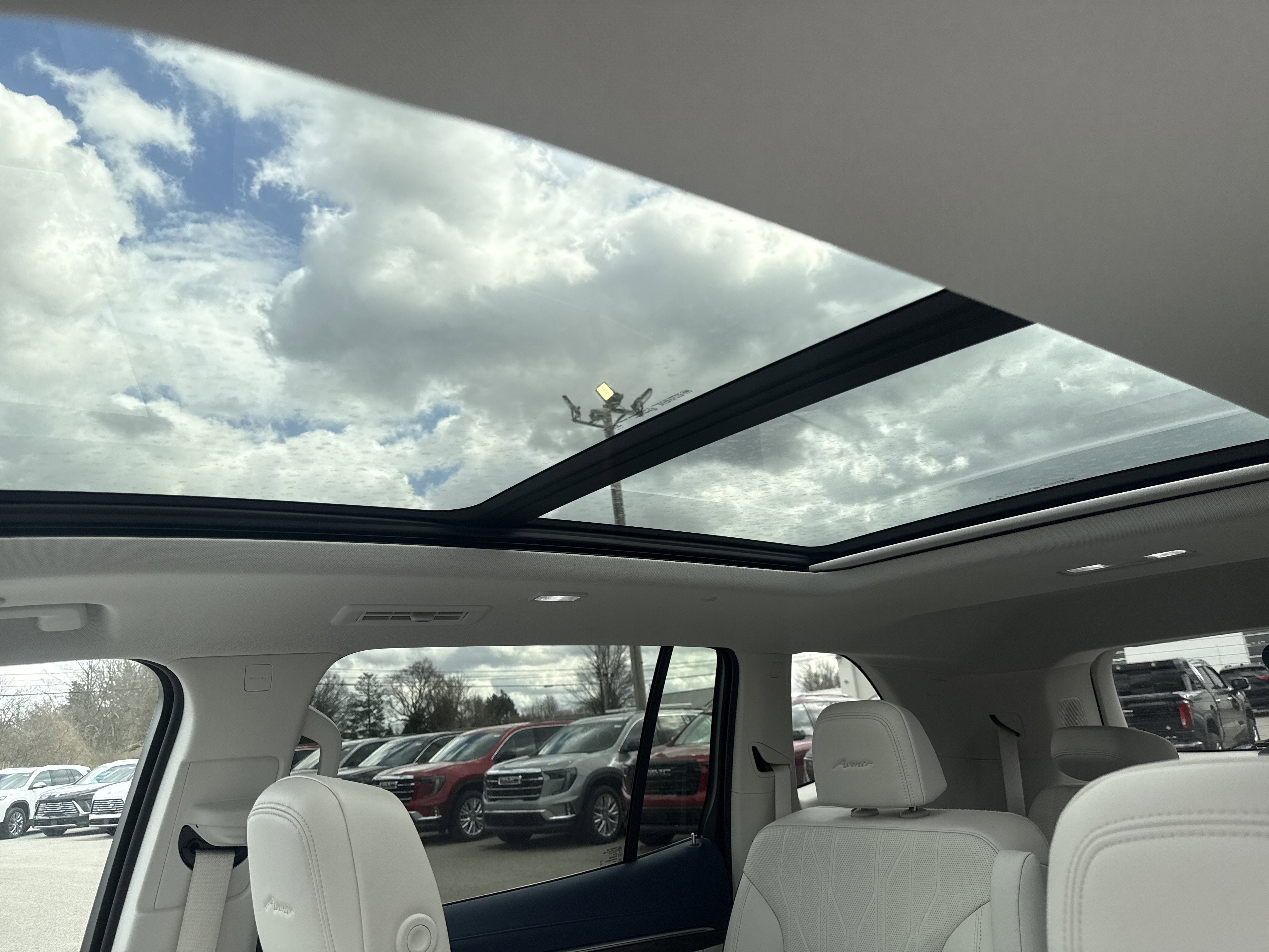 2025 Buick Enclave Avenir